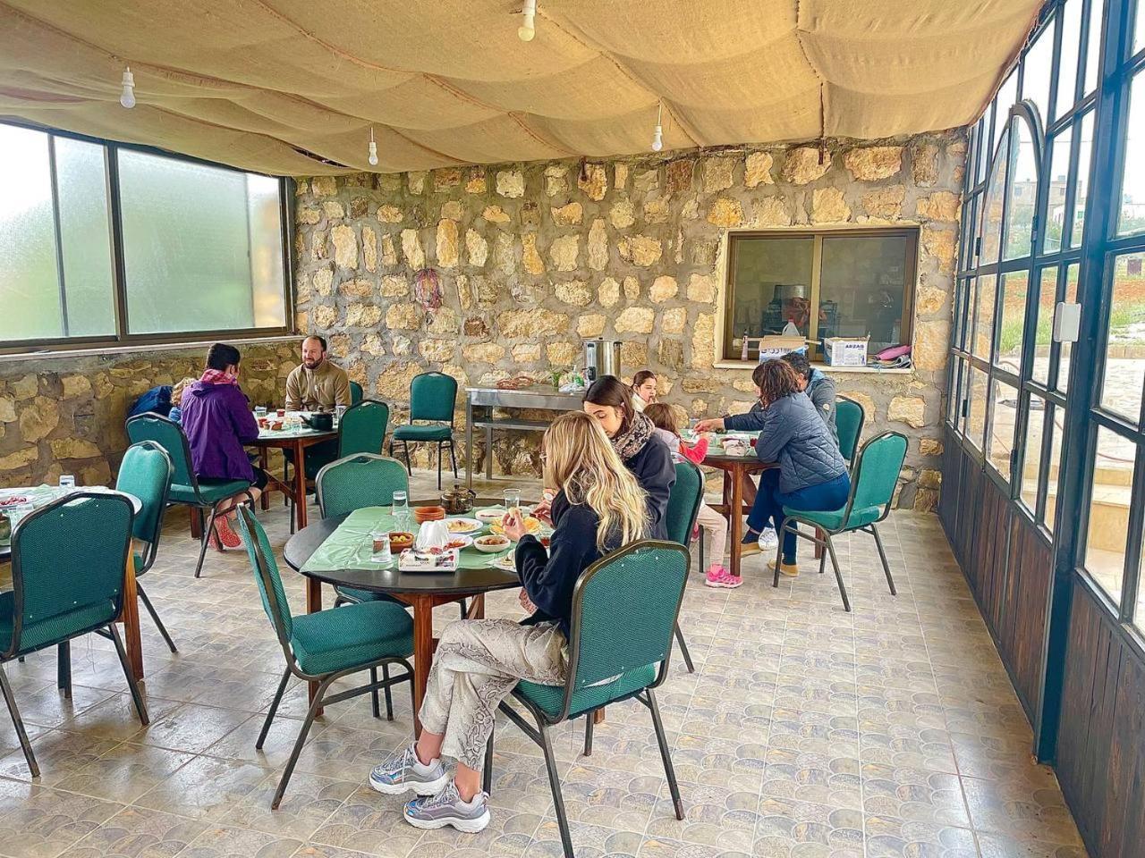 Al-Qasr Heritige Inn Jordan מראה חיצוני תמונה